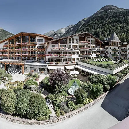 - Alpine . Luxury . Life Hotel Sölden