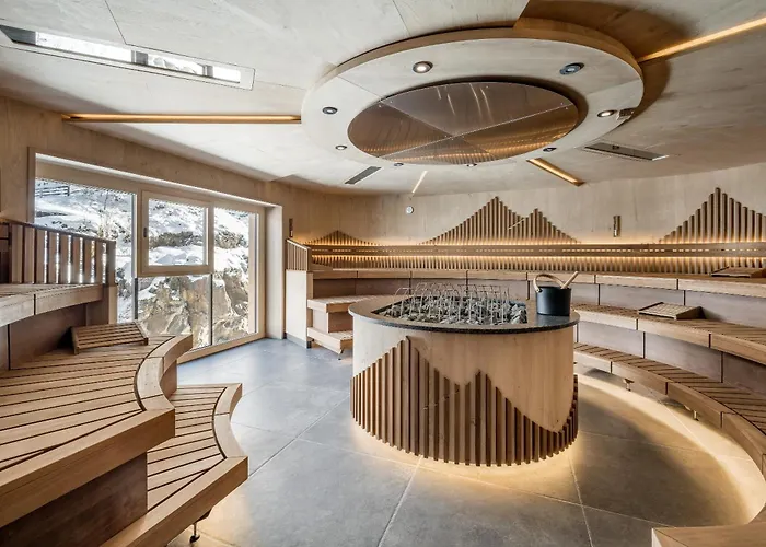 - Alpine . Luxury . Life Hotel 5*