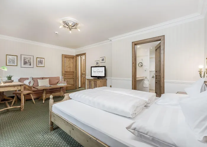 Hotel - Alpine . Luxury . Life