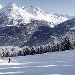 - Alpine . Luxury . Life