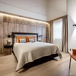 - Alpine . Luxury . Life 5*