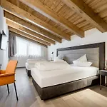 - Alpine . Luxury . Life Ξενοδοχείο Ζόλντεν