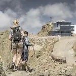 Ξενοδοχείο - Alpine . Luxury . Life Ζόλντεν
