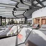 - Alpine . Luxury . Life Ξενοδοχείο 5*