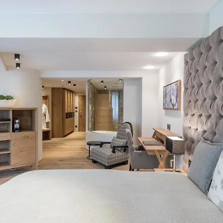 Das Central - Alpine . Luxury . Life Hotel