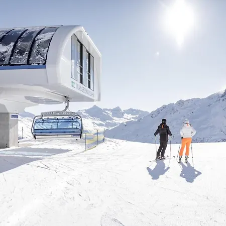 Das Central - Alpine . Luxury . Life Hotel