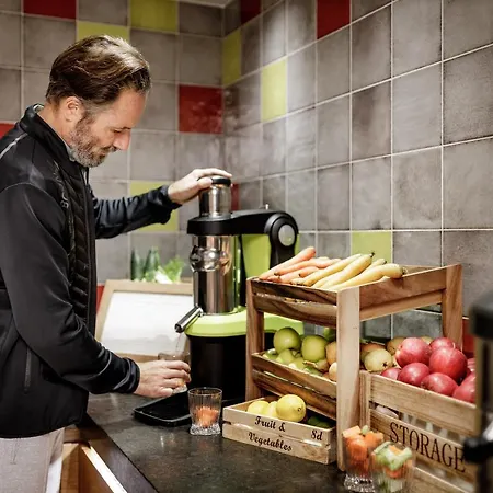 - Alpine . Luxury . Life