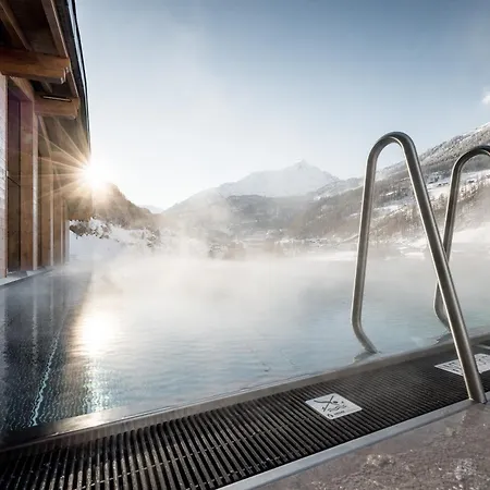 Hotel Das Central - Alpine . Luxury . Life