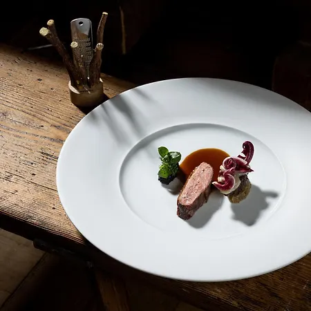 - Alpine . Luxury . Life מלון