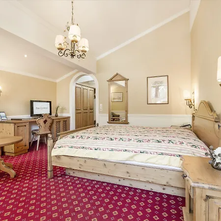 - Alpine . Luxury . Life 5*