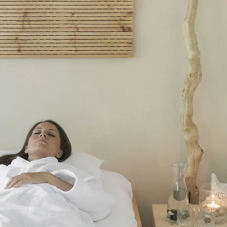 - Alpine . Luxury . Life 5* Sölden