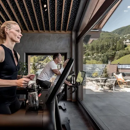 Das Central - Alpine . Luxury . Life Hotel 5*