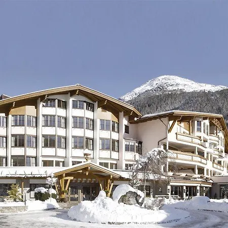 Hotel Das Central - Alpine . Luxury . Life