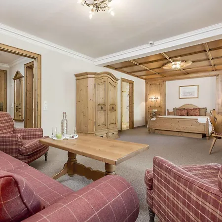 Das Central - Alpine . Luxury . Life Hotel 5*