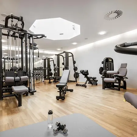 Hotel Das Central - Alpine . Luxury . Life Solden
