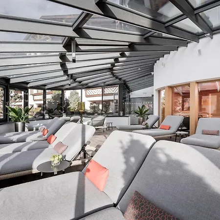 Das Central - Alpine . Luxury . Life Hotel