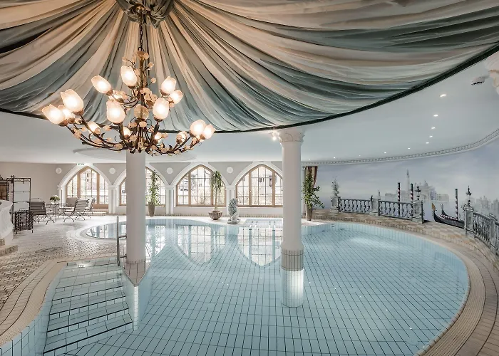 - Alpine . Luxury . Life Ξενοδοχείο 5*