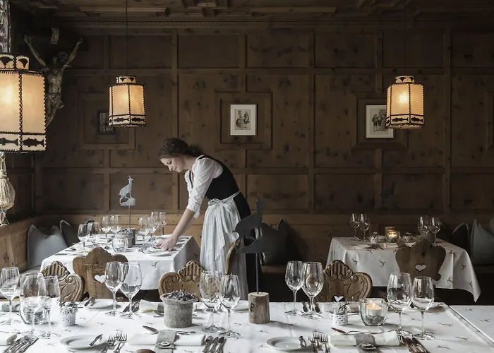 Hotell - Alpine . Luxury . Life 5*