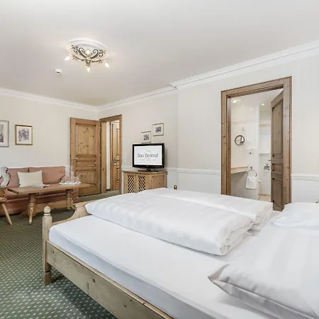 Hotel Das Central - Alpine . Luxury . Life