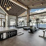 - Alpine . Luxury . Life מלון