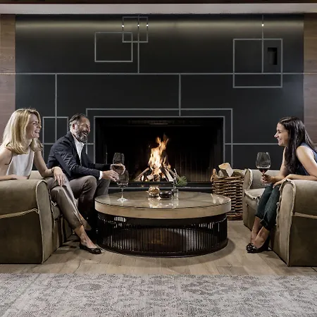 - Alpine . Luxury . Life 5* Ζόλντεν