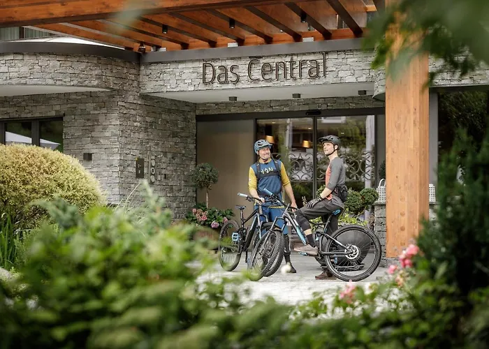 Hotel Das Central - Alpine . Luxury . Life