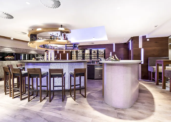 Hotel Das Central - Alpine . Luxury . Life